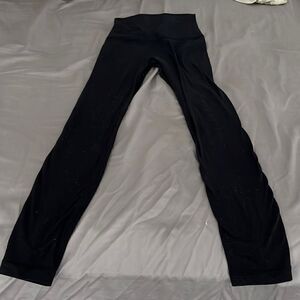 Lululemon black align pants with pattern, sz 2
Great for everyday wear!